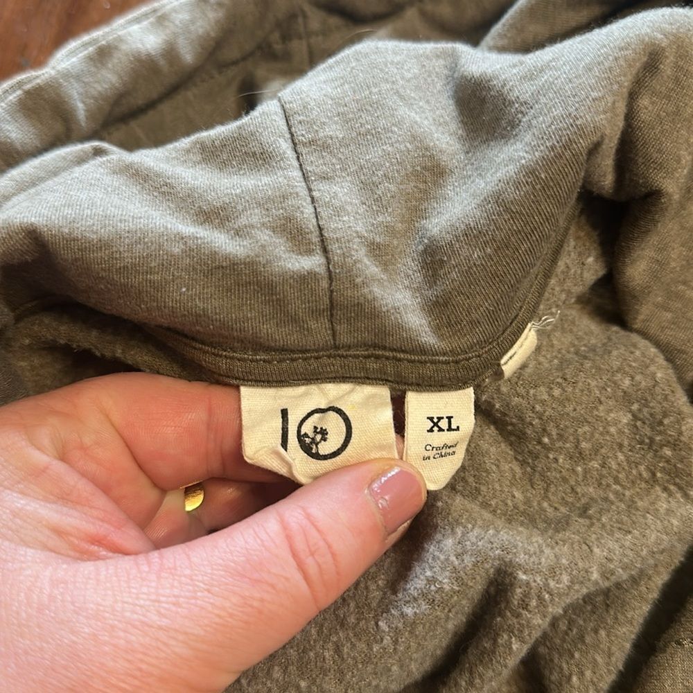 10 tree hoodie XL (UBUP2) - Picture 5 of 5